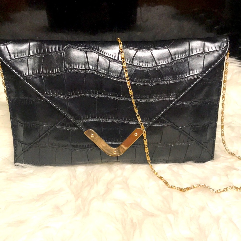 FOREVER 21 - Envelope Crossbody Bag